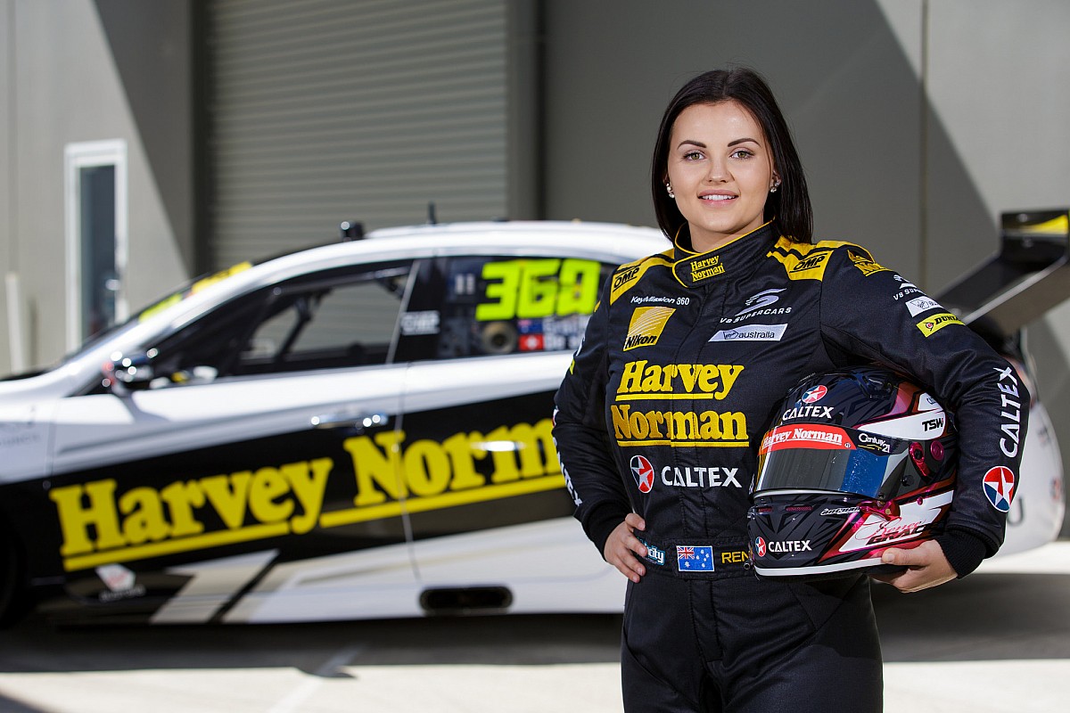 Banting Setir dari Pembalap ke Bintang Porno, Renee Gracie jadi Miliuner Baru